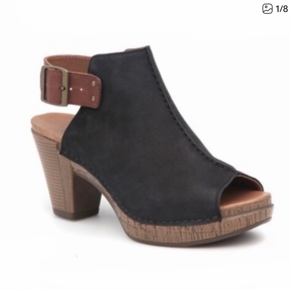 Dansko Reggie Black and Brown Mules Clogs Heel